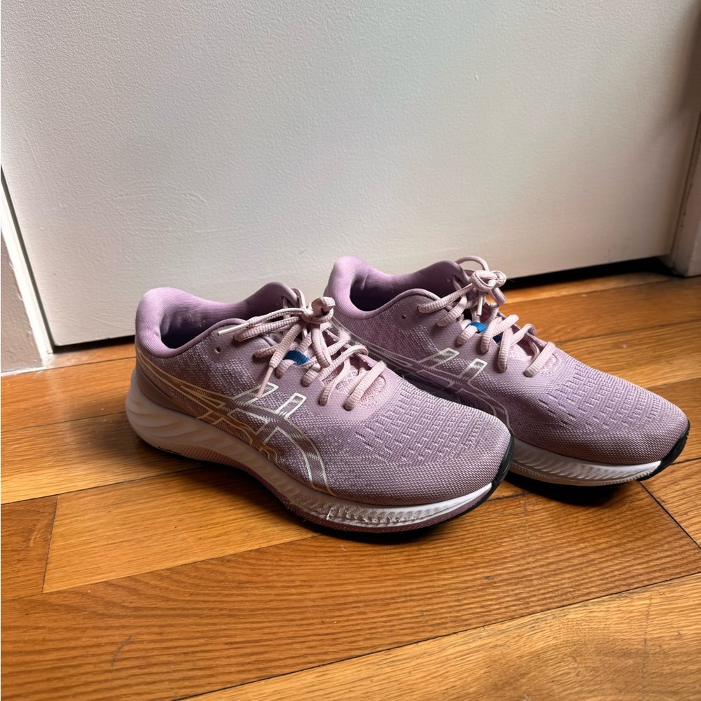 Asics Lavender Athletic Running Shoes with Breathable Mesh and Cushioned Midsole